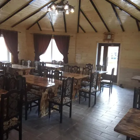 аура карпат بيت خشبي *